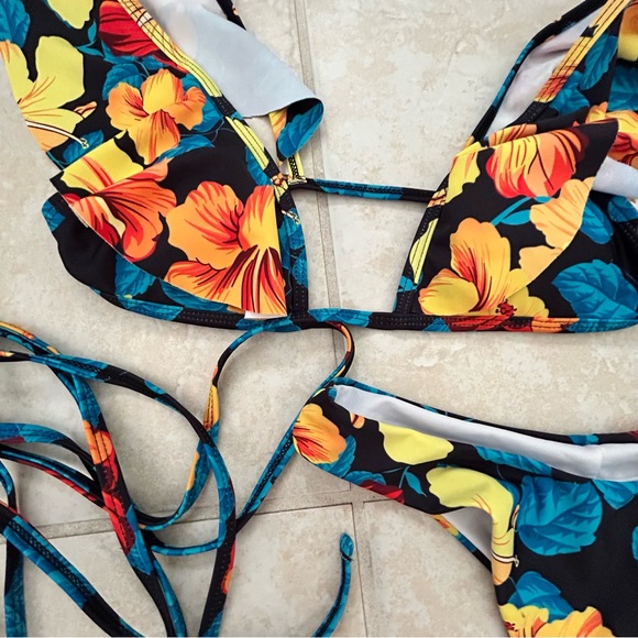 Floral Ruffle Wrap Bikini - Picture 4 of 5